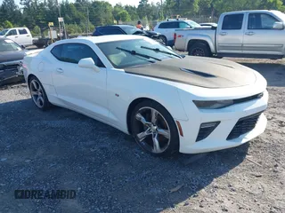 2017 Chevrolet Camaro 1SS z VIN 1G1FE1R77H0145610, wystawiony jako IAAI lot #42262308 z przebiegiem 106 630 mil mil oraz . Historia ofert i sprzedaży dostępna na DreamBid. Obrazek 1.
