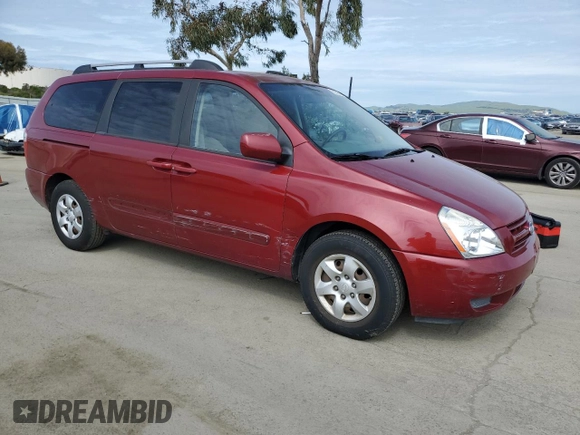 2008 Kia Sedona LX with VIN KNDMB233686218479, listed as a Copart auction lot 50228685 with 200,945 mi miles and Salvage Title. Bid and sale history available at carsss.com. Image 4.