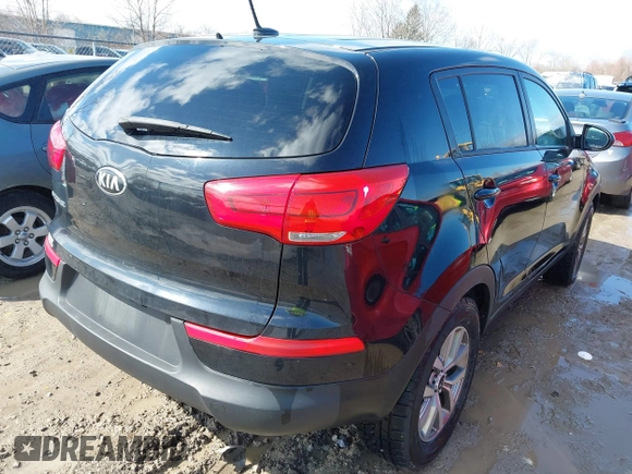 2016 Kia Sportage LX with VIN KNDPB3AC1G7849607, listed as a IAAI auction lot 41909280 with 149,200 mi miles and . Bid and sale history available at DreamBid. Image 4.
