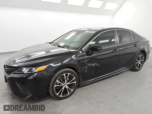 2019 Toyota Camry LE with VIN 4T1B11HK1KU711327, listed as a Copart auction lot 50126465 with 111,320 mi miles and Clean Title. Bid and sale history available at carsss.com. Image 1.