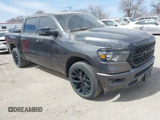 2024 Ram 1500 Big Horn z VIN 1C6SRFFT9RN154765, wystawiony jako IAAI lot #41842212 z przebiegiem 22 953 mil mil oraz . Historia ofert i sprzedaży dostępna na DreamBid. Obrazek 1.