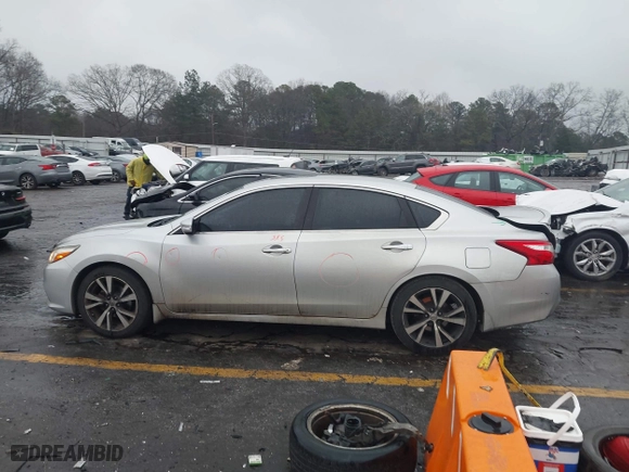2016 Nissan Altima 2.5 SL with VIN 1N4AL3AP4GC280514, listed as a IAAI auction lot 41543329 with 154,268 mi miles. Bid and sale history available at carsss.com. Image 14.