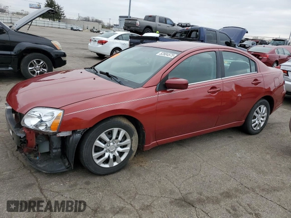 2012 Mitsubishi Galant ES z VIN 4A32B3FF1CE009682, wystawiony jako Copart lot #52804575 z przebiegiem 166 472 mil mil oraz Szkoda całkowita • Salvage title. Historia ofert i sprzedaży dostępna na DreamBid. Obrazek 1.