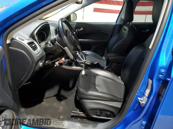 2019 Jeep Compass Latitude с VIN 3C4NJDBB0KT594099, выставлен на аукционе Copart как лот 57727035 с пробегом 38 385 миль миль и Списание • Salvage title. История ставок и продаж доступна на DreamBid. Изображение 7.