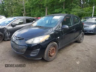 2012 Mazda 2 Sport with VIN JM1DE1KZ3C0147504, listed as a IAAI auction lot 42272936 with Not Provided miles and . Bid and sale history available at DreamBid. Image 2.
