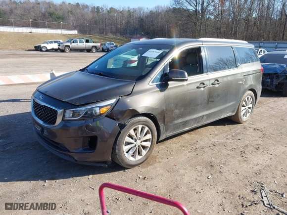 2016 Kia Sedona EX with VIN KNDMC5C14G6108235, listed as a IAAI auction lot 41497169 with 105,218 mi miles. Bid and sale history available at carsss.com. Image 17.