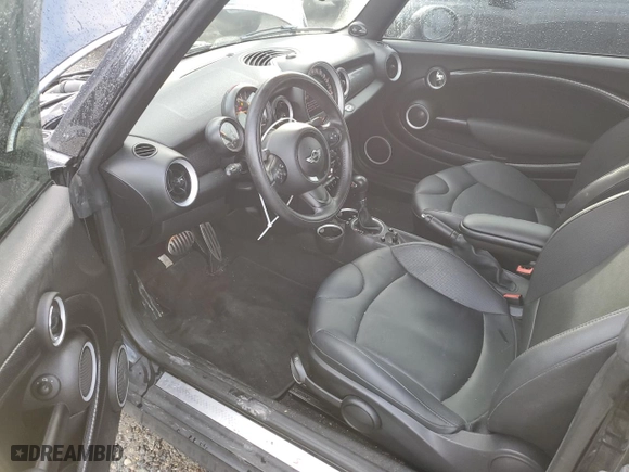 2015 MINI Cooper Convertible S with VIN WMWZP3C53FT708209, listed as a Copart auction lot 82328094 with 59,122 mi miles and Salvage Title. Bid and sale history available at carsss.com. Image 8.