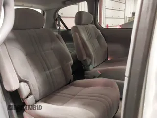 2003 Toyota Sienna LE with VIN 4T3ZF13C53U510457, listed as a IAAI auction lot 41642470 with 219,515 mi miles. Bid and sale history available at carsss.com. Image 8.