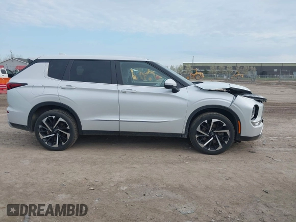 2022 Mitsubishi Outlander SE z VIN JA4J4UA85NZ036591, wystawiony jako IAAI lot #42106573 z przebiegiem 37 467 mil mil oraz . Historia ofert i sprzedaży dostępna na DreamBid. Obrazek 13.