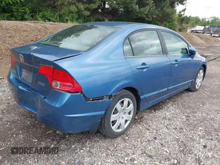 2006 Honda Civic LX z VIN 1HGFA16596L151430, wystawiony jako IAAI lot #42331418 z przebiegiem 53 812 mil mil oraz . Historia ofert i sprzedaży dostępna na DreamBid. Obrazek 4.