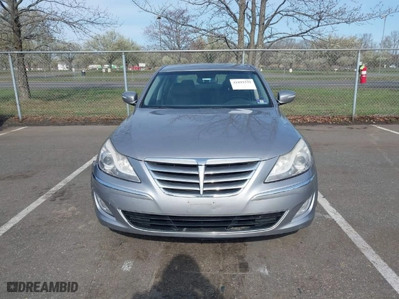 2013 Hyundai Genesis 3.8L with VIN KMHGC4DD1DU212989, listed as a IAAI auction lot 41893339 with 138,074 mi miles. Bid and sale history available at carsss.com. Image 12.