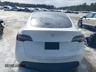 2022 Tesla Model Y Long Range with VIN 7SAYGDEE1NA013066, listed as a IAAI auction lot 41646912 with Not Provided miles and . Bid and sale history available at DreamBid. Image 16.