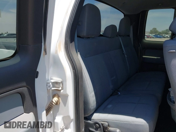 2014 Ford F-150 XL z VIN 1FTFX1EF5EKE66124, wystawiony jako IAAI lot #42256807 z przebiegiem 211 614 mil mil oraz . Historia ofert i sprzedaży dostępna na DreamBid. Obrazek 8.