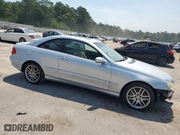 2008 Mercedes-Benz CLK 350 with VIN WDBTJ56H78F249908, listed as a Copart auction lot 61868015 with 124,620 mi miles and Salvage title. Bid and sale history available at DreamBid. Image 4.