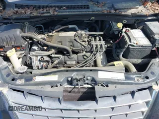2008 Chrysler Town & Country Touring with VIN 2A8HR54P28R718253, listed as a IAAI auction lot 42099921 with 90,865 mi miles. Bid and sale history available at carsss.com. Image 10.