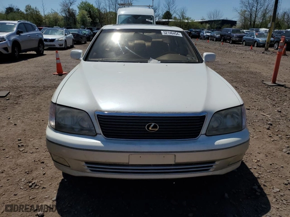 1999 Lexus LS 400 Luxury Sdn with VIN JT8BH28F9X0148064, listed as a Copart auction lot 52146454 with NaN miles and Clean Title. Bid and sale history available at carsss.com. Image 5.