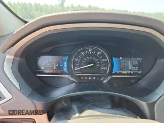 2017 Lincoln MKZ Hybrid Select z VIN 3LN6L5LU7HR630229, wystawiony jako Copart lot #63202135 z przebiegiem 164 915 mil mil oraz Szkoda całkowita • Salvage title. Historia ofert i sprzedaży dostępna na DreamBid. Obrazek 9.