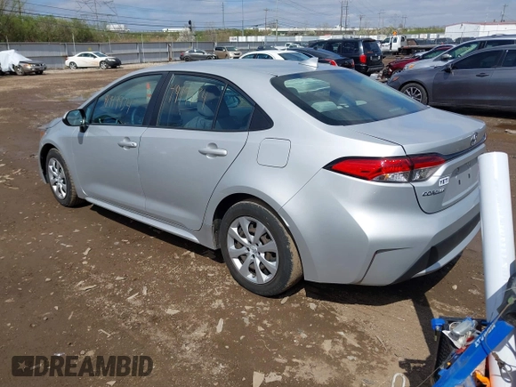 2022 Toyota Corolla LE with VIN 5YFEPMAE1NP333159, listed as a IAAI auction lot 41919934 with 143,348 mi miles and . Bid and sale history available at carsss.com. Image 3.