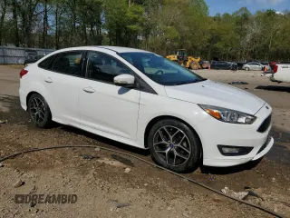 2015 Ford Focus SE with VIN 1FADP3F26FL251500, listed as a Copart auction lot 51329285 with 96,211 mi miles and Salvage Title. Bid and sale history available at carsss.com. Image 4.