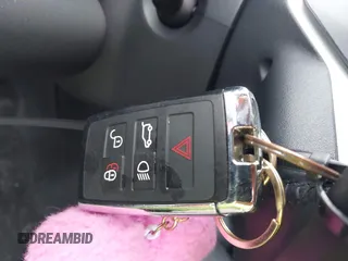 2022 Land Rover Defender SE z VIN SALEPERU2N2088316, wystawiony jako IAAI lot #42151109 z przebiegiem 26 438 mil mil oraz . Historia ofert i sprzedaży dostępna na DreamBid. Obrazek 11.