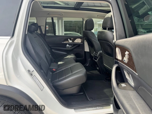2024 Mercedes-Benz GLS 450 with VIN 4JGFF5KE4RB041758, listed as a Copart auction lot 51843395 with 48,245 mi miles and Clean title. Bid and sale history available at DreamBid. Image 6.