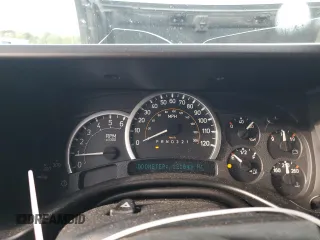 2006 Hummer H2 with VIN 5GRGN23U26H101611, listed as a Copart auction lot 43581085 with 121,043 mi miles and Salvage Title. Bid and sale history available at carsss.com. Image 9.