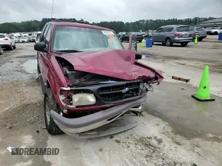 1996 Ford Explorer XL z VIN 1FMDU32X5TUD14799, wystawiony jako Copart lot #54529405 z przebiegiem 195 730 mil mil oraz Szkoda całkowita • Salvage title. Historia ofert i sprzedaży dostępna na DreamBid. Obrazek 14.