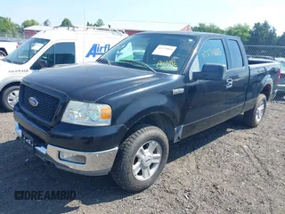 2004 Ford F-150 XLT z VIN 1FTPX14524FA41402, wystawiony jako IAAI lot #42571803 z przebiegiem 160 983 mil mil oraz . Historia ofert i sprzedaży dostępna na DreamBid. Obrazek 2.