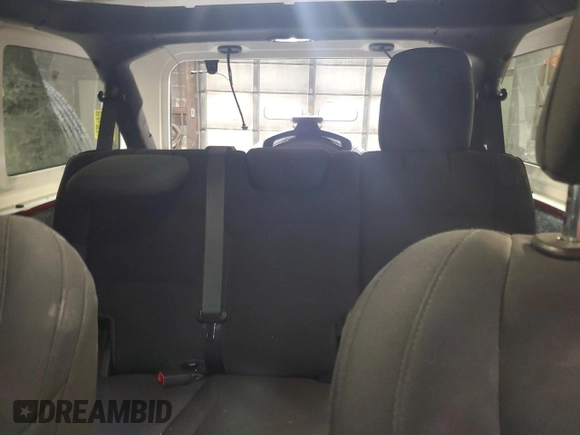 2021 Jeep Wrangler Unlimited Sahara z VIN 1C4HJXEGXMW758252, wystawiony jako Copart lot #50489015 z przebiegiem 38 388 mil mil oraz Szkoda całkowita • Salvage title. Historia ofert i sprzedaży dostępna na DreamBid. Obrazek 10.