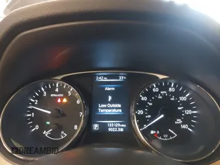 2016 Nissan Rogue SV with VIN KNMAT2MV0GP615985, listed as a IAAI auction lot 41540164 with 133,129 mi miles. Bid and sale history available at carsss.com. Image 7.