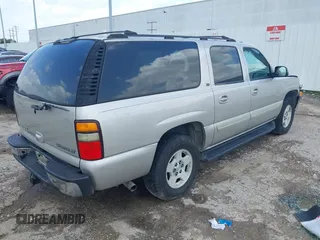 2004 Chevrolet Suburban Z71 with VIN 3GNFK16Z34G288542, listed as a IAAI auction lot 42504733 with 249,094 mi miles and . Bid and sale history available at DreamBid. Image 4.