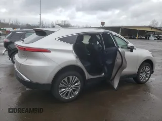 2022 Toyota Venza LE with VIN JTEAAAAH7NJ096783, listed as a Copart auction lot 38897714 with 12,882 mi miles. Bid and sale history available at carsss.com. Image 3.
