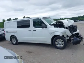2018 Nissan NV Cargo S z VIN 1N6BF0KM1JN810438, wystawiony jako IAAI lot #42380139 z przebiegiem Nie podano mil oraz . Historia ofert i sprzedaży dostępna na DreamBid. Obrazek 12.