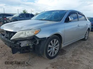 2011 Toyota Avalon with VIN 4T1BK3DB2BU403081, listed as a IAAI auction lot 42423865 with 204,371 mi miles and . Bid and sale history available at DreamBid. Image 17.