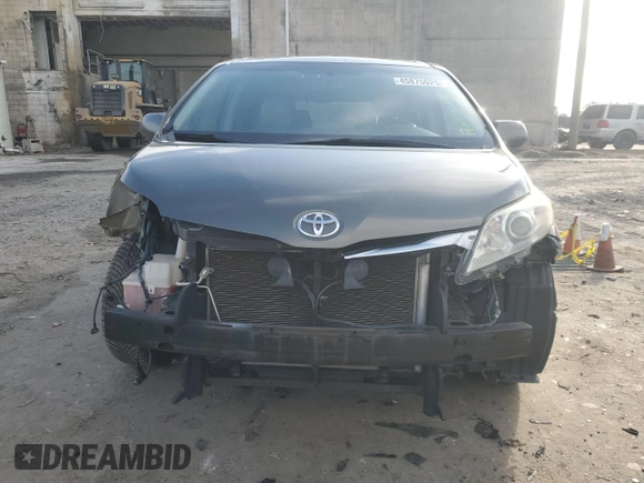 2011 Toyota Sienna XLE with VIN 5TDDK3DC0BS003417, listed as a Copart auction lot 45875025 with 191,569 mi miles and Salvage Title. Bid and sale history available at carsss.com. Image 5.