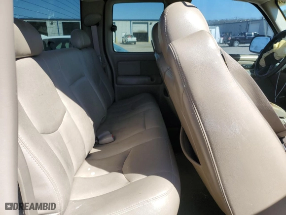 2004 GMC Sierra 1500 SLT with VIN 2GTEK19T241274796, listed as a Copart auction lot 48569795 with 337,179 mi miles and Salvage Title. Bid and sale history available at carsss.com. Image 10.