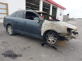 2006 Volkswagen Jetta 1.9L TDI с VIN 3VWST71K96M034305, выставлен на аукционе IAAI как лот 41866451 с пробегом Не указан миль и . История ставок и продаж доступна на DreamBid. Изображение 1.