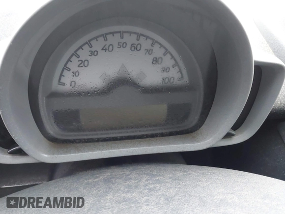 2009 Smart fortwo Passion with VIN WMEEK31X69K218783, listed as a IAAI auction lot 41604398 with Not Provided miles and . Bid and sale history available at DreamBid. Image 7.