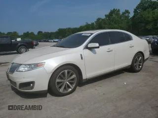 2010 Lincoln MKS z VIN 1LNHL9DR0AG615658, wystawiony jako Copart lot #59886085 z przebiegiem 145 446 mil mil oraz Czysty tytuł • Clean title. Historia ofert i sprzedaży dostępna na DreamBid. Obrazek 1.