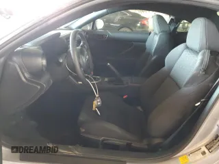 2024 Toyota 86 z VIN JF1ZNBB17R9755378, wystawiony jako Copart lot #47601375 z przebiegiem 6 697 mil mil oraz Szkoda całkowita • Salvage title. Historia ofert i sprzedaży dostępna na DreamBid. Obrazek 7.