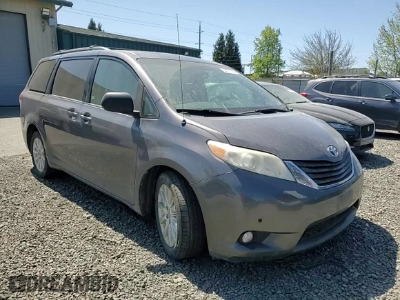 2011 Toyota Sienna XLE z VIN 5TDDK3DC2BS012927, wystawiony jako Copart lot #54073135 z przebiegiem 307 546 mil mil oraz Szkoda całkowita • Salvage title. Historia ofert i sprzedaży dostępna na DreamBid. Obrazek 14.