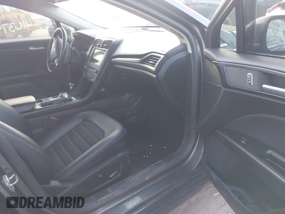 2018 Ford Fusion SE with VIN 3FA6P0T95JR105382, listed as a IAAI auction lot 41637499 with 35,516 mi miles and . Bid and sale history available at carsss.com. Image 5.