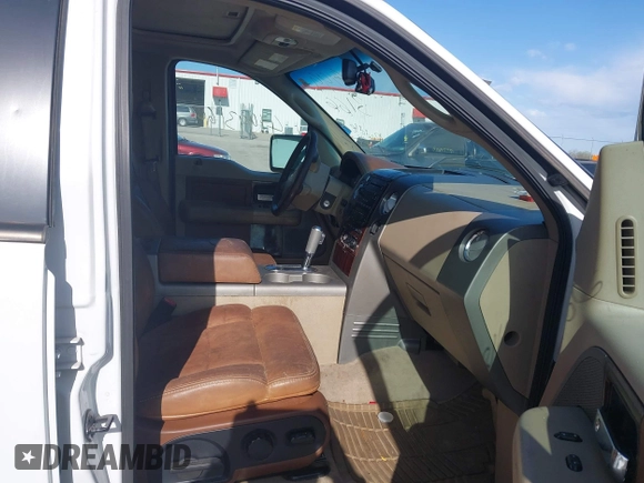 2006 Ford F-150 XLT with VIN 1FTPW14566KA83018, listed as a IAAI auction lot 41993166 with 246,142 mi miles. Bid and sale history available at carsss.com. Image 5.