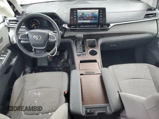 2021 Toyota Sienna LE with VIN 5TDKRKEC8MS049544, listed as a Copart auction lot 45875155 with 70,948 mi miles and Clean Title. Bid and sale history available at carsss.com. Image 8.