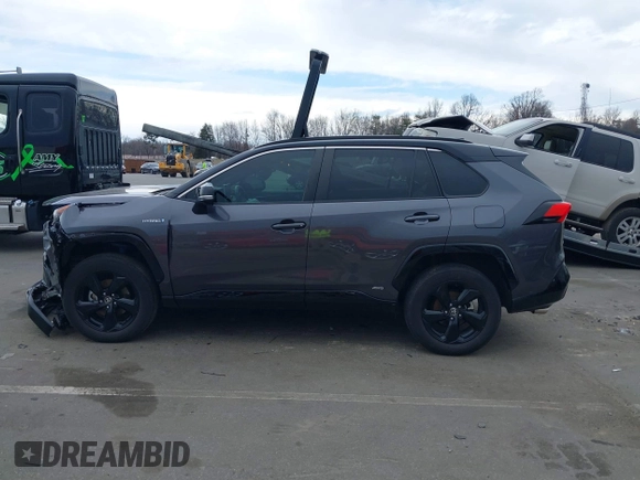 2021 Toyota RAV4 Hybrid XSE with VIN 4T3E6RFV9MU053485, listed as a IAAI auction lot 41761892 with 36,156 mi miles. Bid and sale history available at carsss.com. Image 14.