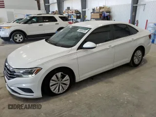 2019 Volkswagen Jetta S с VIN 3VWC57BU8KM276012, выставлен на аукционе Copart как лот 56906365 с пробегом 127 017 миль миль и Списание • Salvage title. История ставок и продаж доступна на DreamBid. Изображение 1.