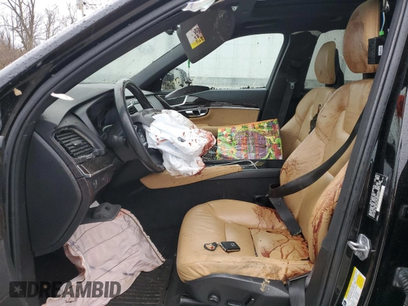 2017 Volvo XC90 Momentum with VIN YV4A22PK2H1132813, listed as a Copart auction lot 42519075 with Not Provided miles and Salvage Title. Bid and sale history available at carsss.com. Image 7.