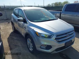 2017 Ford Escape SE with VIN 1FMCU0GD2HUB57992, listed as a IAAI auction lot 42099044 with 146,861 mi miles. Bid and sale history available at carsss.com. Image 1.