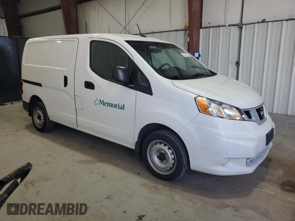 2020 Nissan NV200 S with VIN 3N6CM0KN6LK697100, listed as a Copart auction lot 61852385 with 191,500 mi miles and Clean title. Bid and sale history available at DreamBid. Image 4.