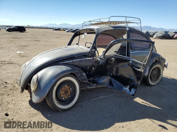 1967 Volkswagen Beetle with VIN 117141737, listed as a Copart auction lot 77373074 with 22,424 mi miles and Salvage Title. Bid and sale history available at DreamBid. Image 1.